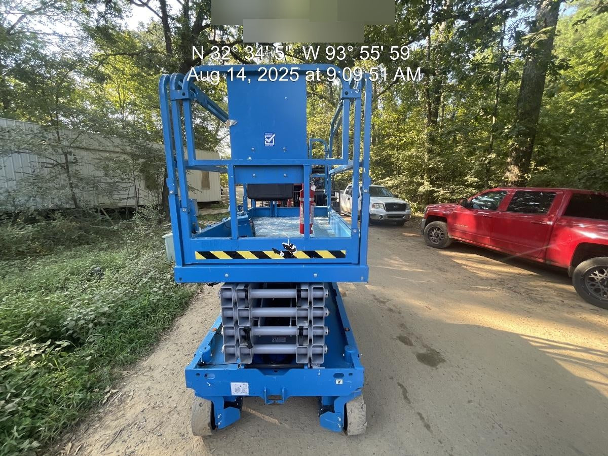 2022 GENIE GS-3246