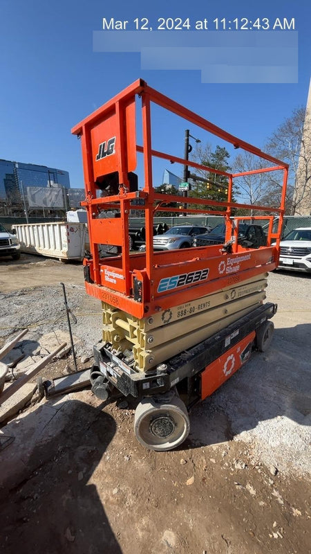 2022 JLG ES2632