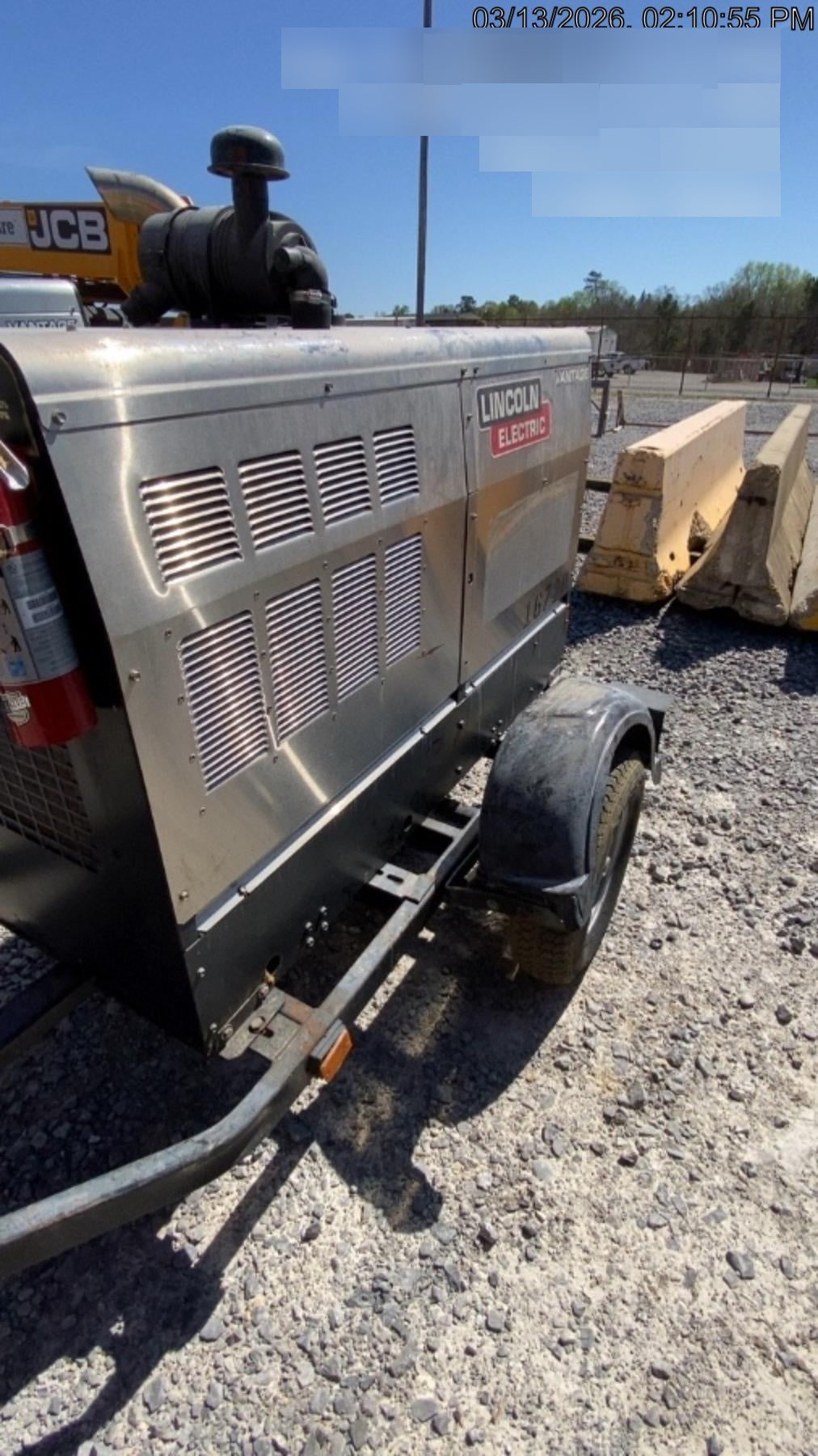 2018 Lincoln Electric Vantage 435 Lincoln Vantage 435 Welder Ready-Pak 3 w/Trailer, Fender/Light Kit, and Cable Rack