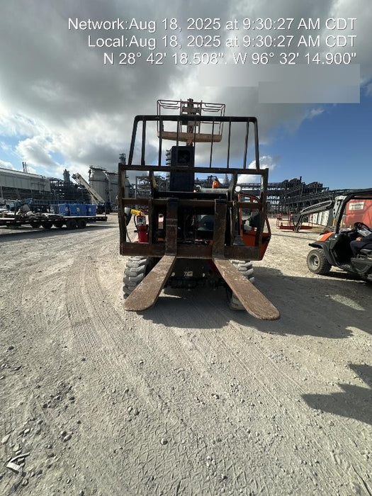 2020 JLG G5-18A Cab/Heat/Air, NM Solid Tires, Beacon w/48" Carriage, 48" Pallet Forks