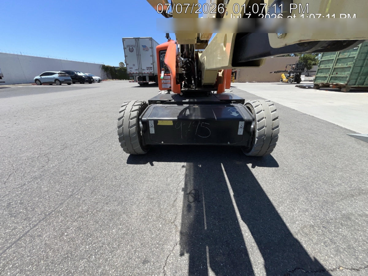 2024 JLG E450AJ