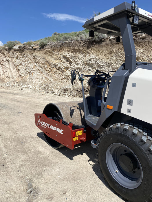 2023 DYNAPAC CA1300D
