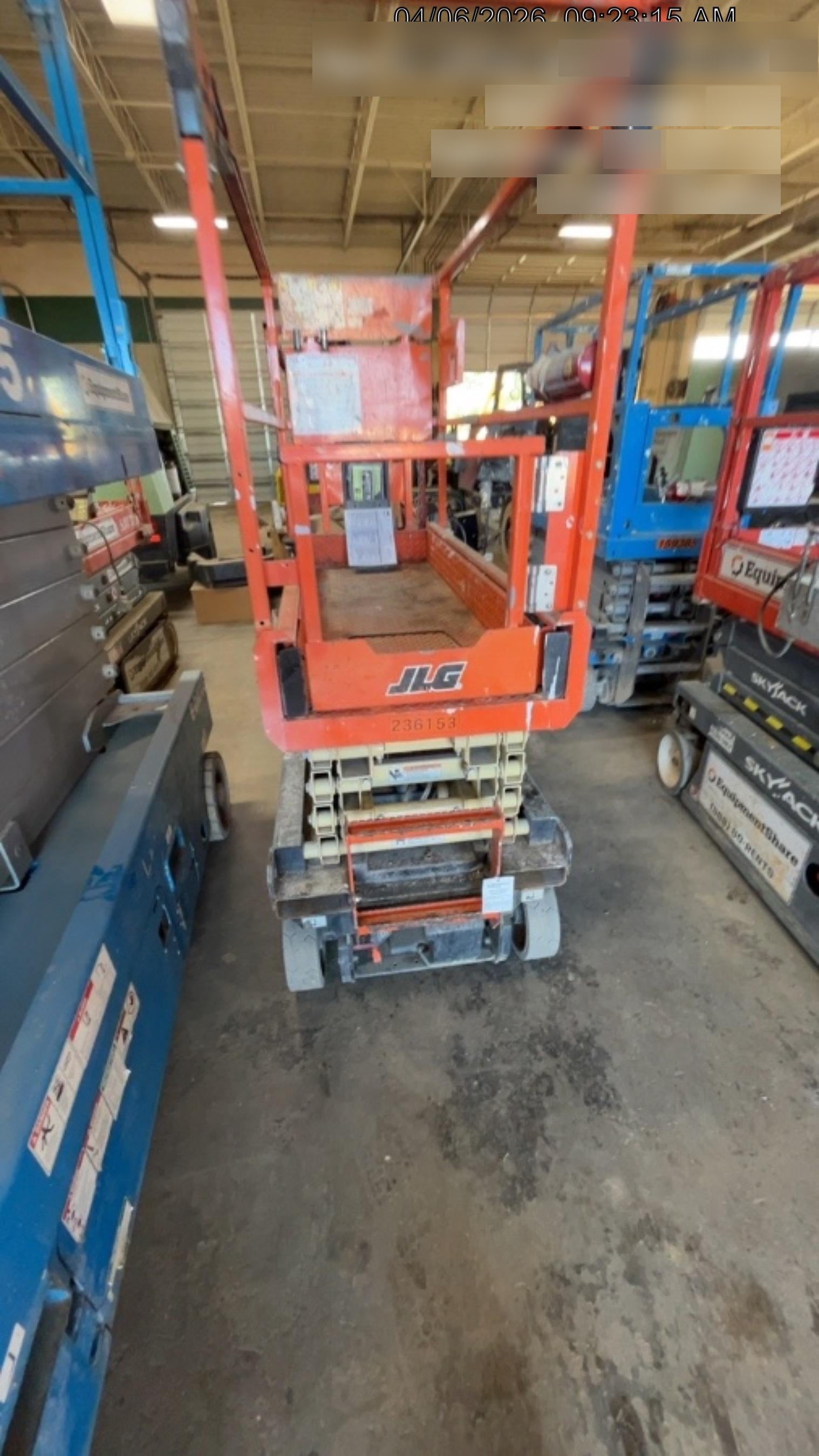 2022 JLG ES1932
