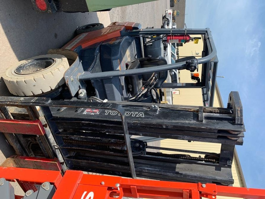 2022 TOYOTA 50-8FGU25