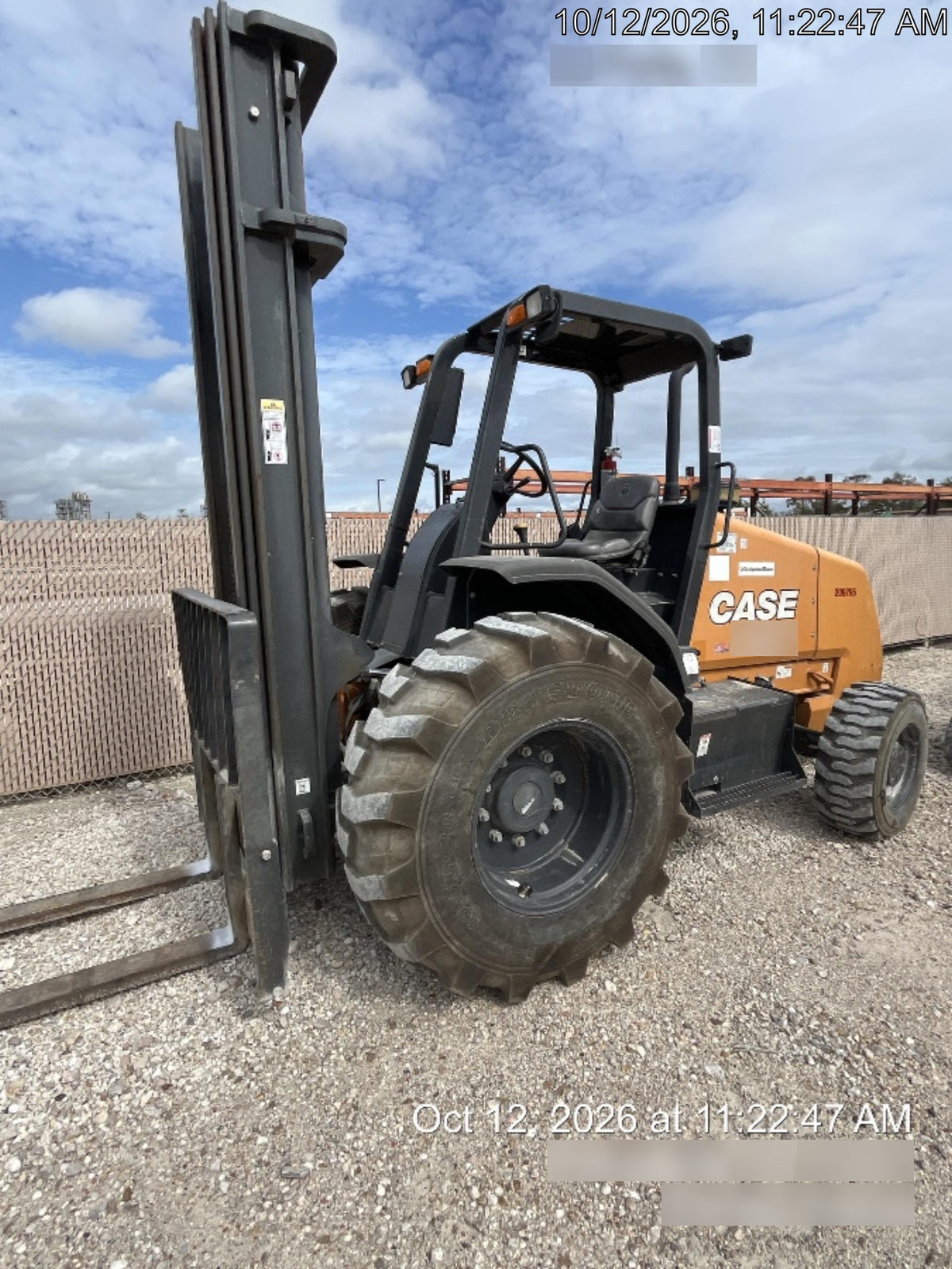 2022 CASE 588H
