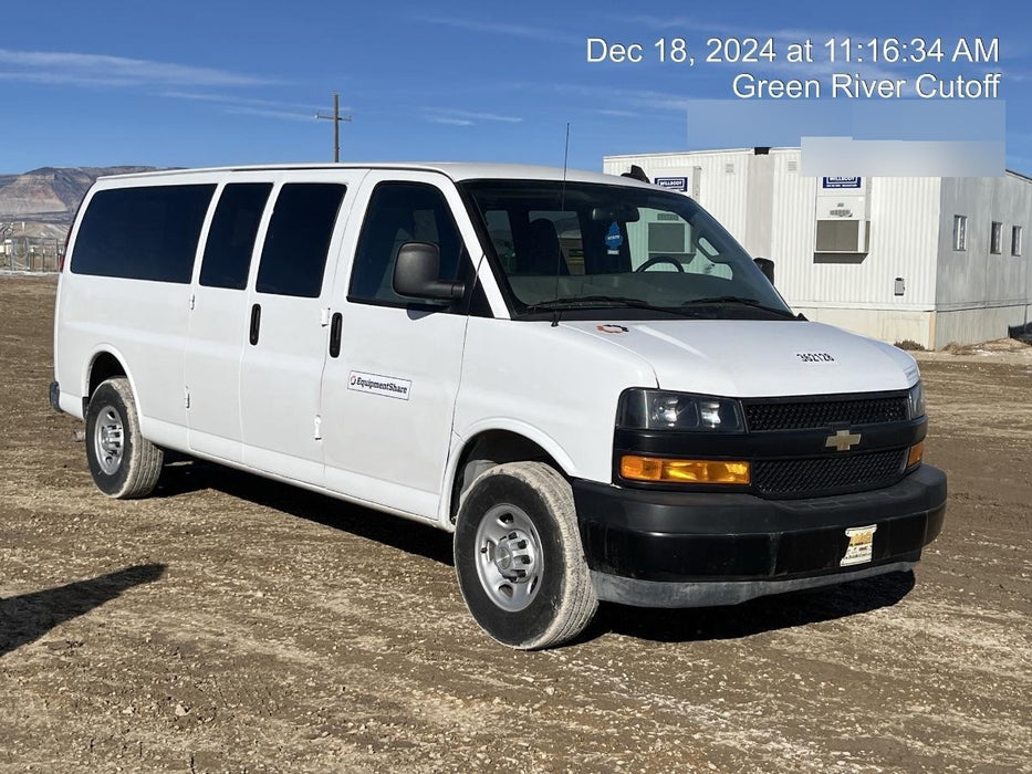 2023 CHEVROLET Express Van - Rental