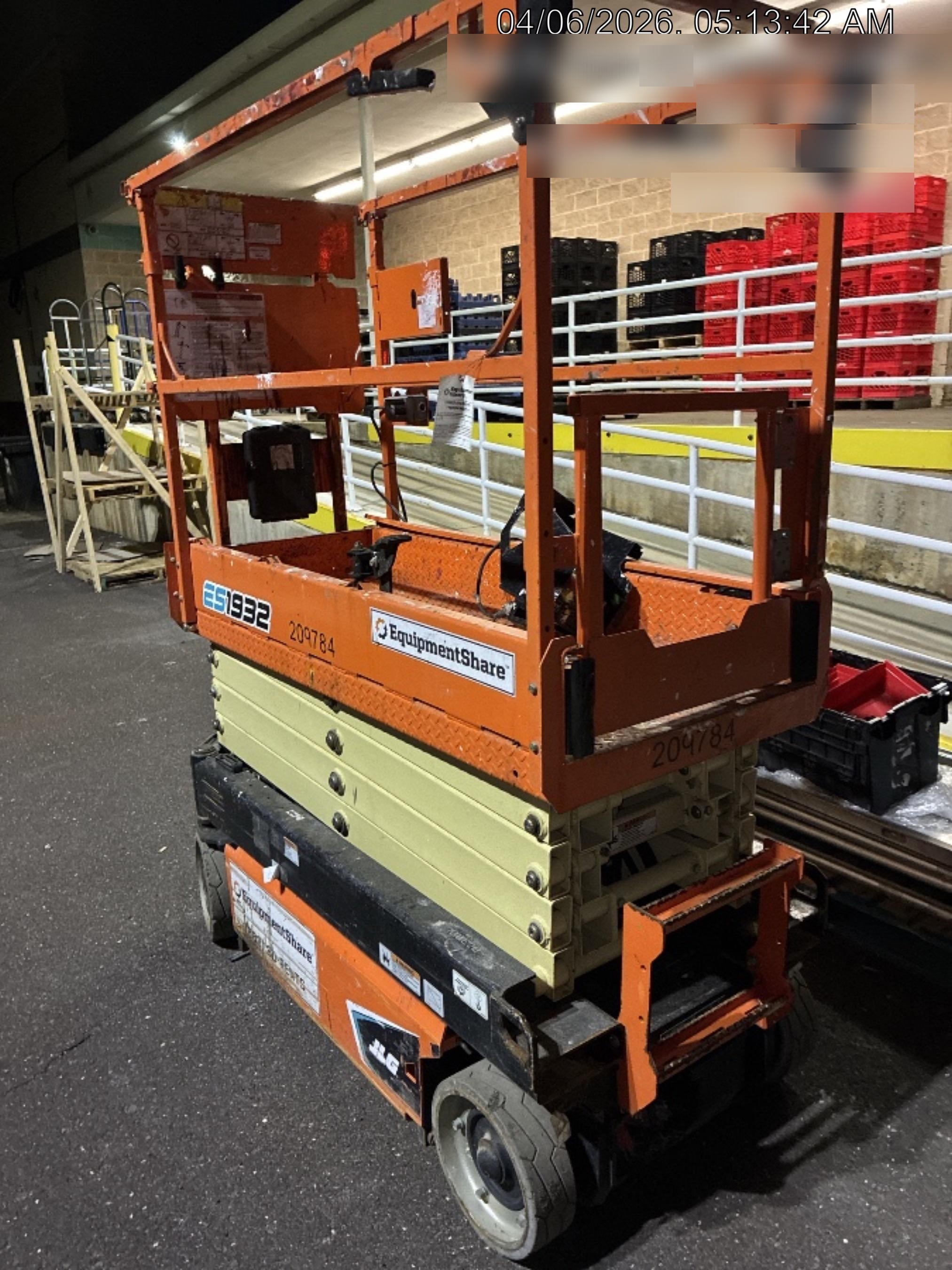2022 JLG ES1932