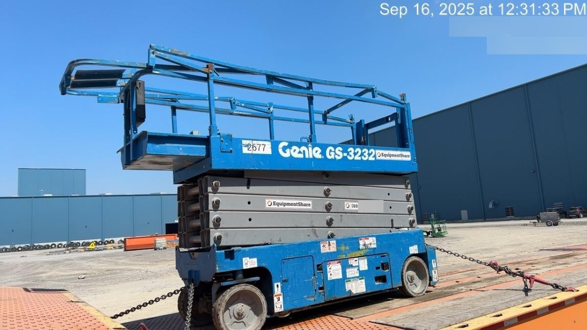 2016 Genie GS-3232 Genie 3232 Scissor Lift