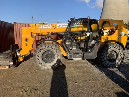 2020 JCB 509-42 Canopy, Solid Tires, Work Lights, Beacon, Aux Hydraulics, Back up Alarm, Lifting Eye, ES Decals