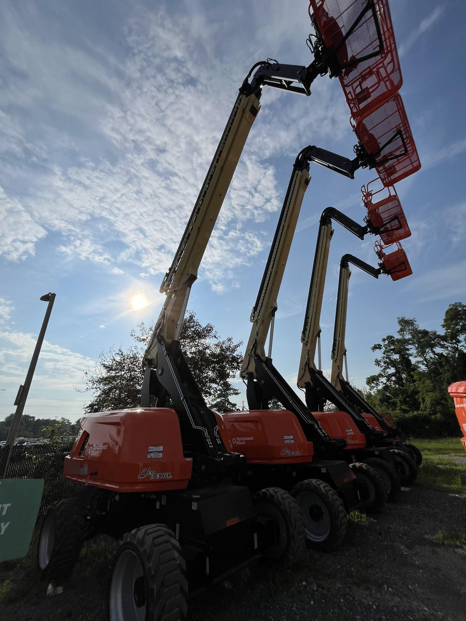 2025 JLG 660SJ