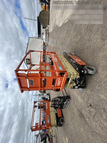 2022 JLG ES1932