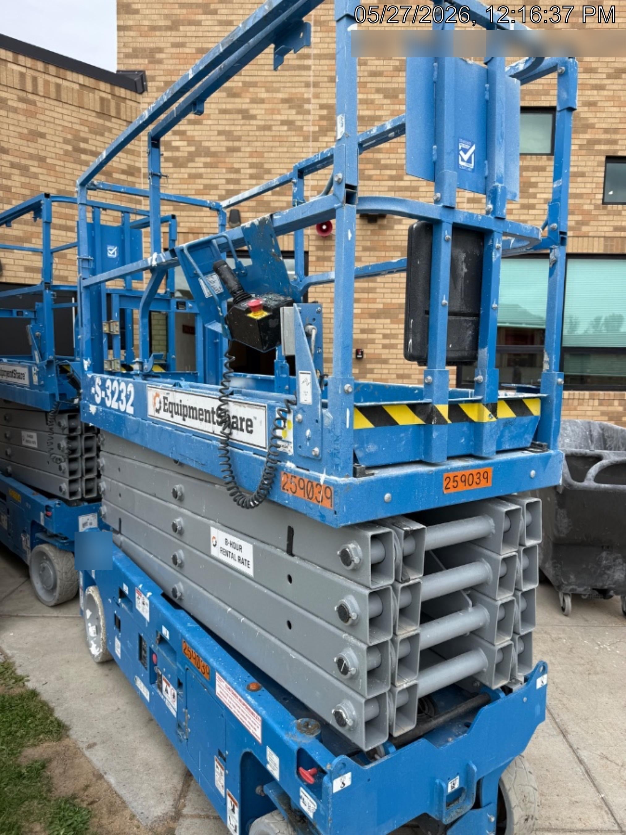2022 GENIE GS-3232