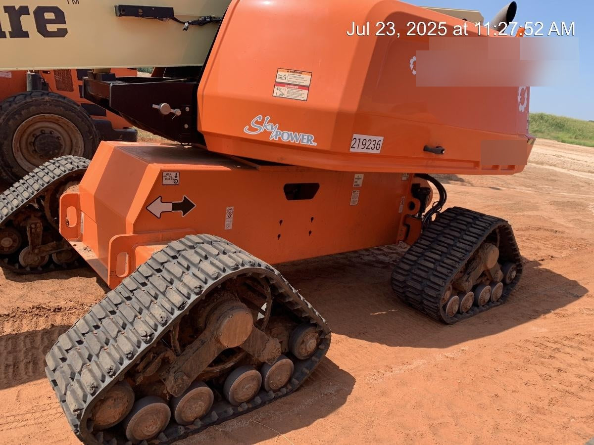 2022 JLG 660SJ Quad Track