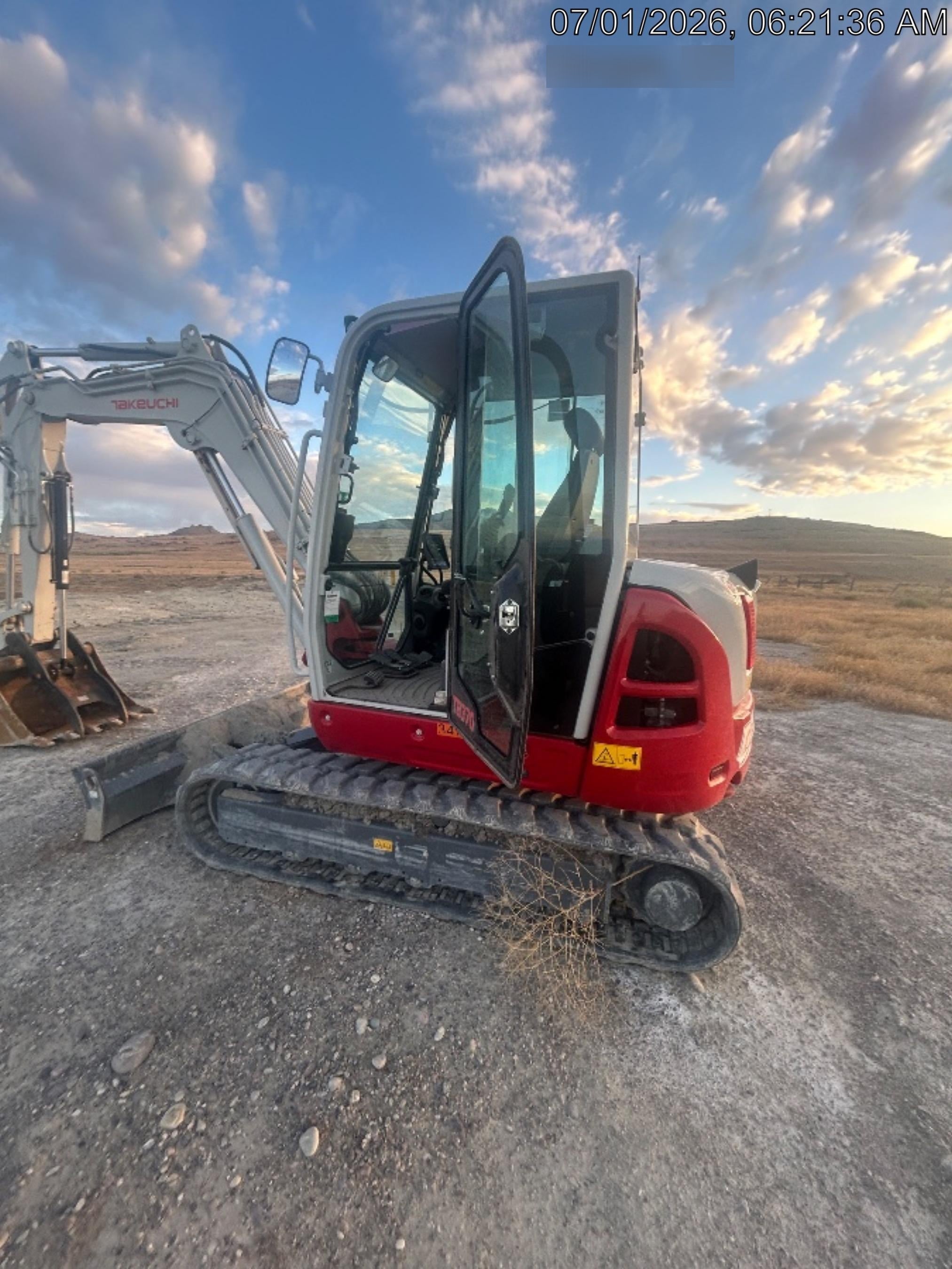 2023 TAKEUCHI TB370CR
