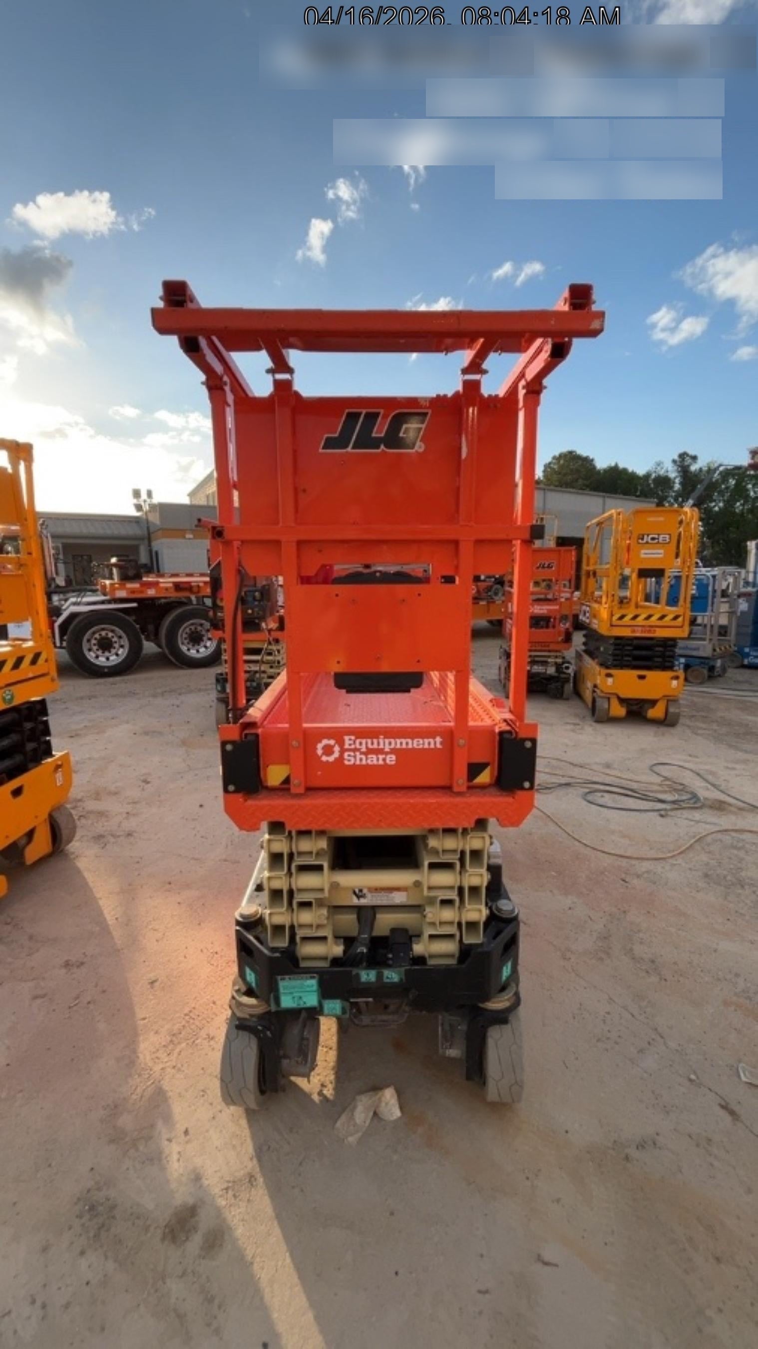 2025 JLG ES1932