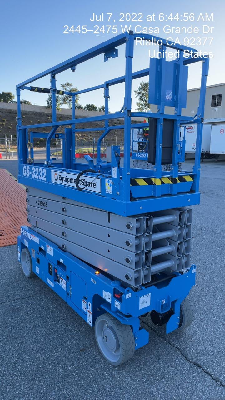 2022 GENIE GS-3232