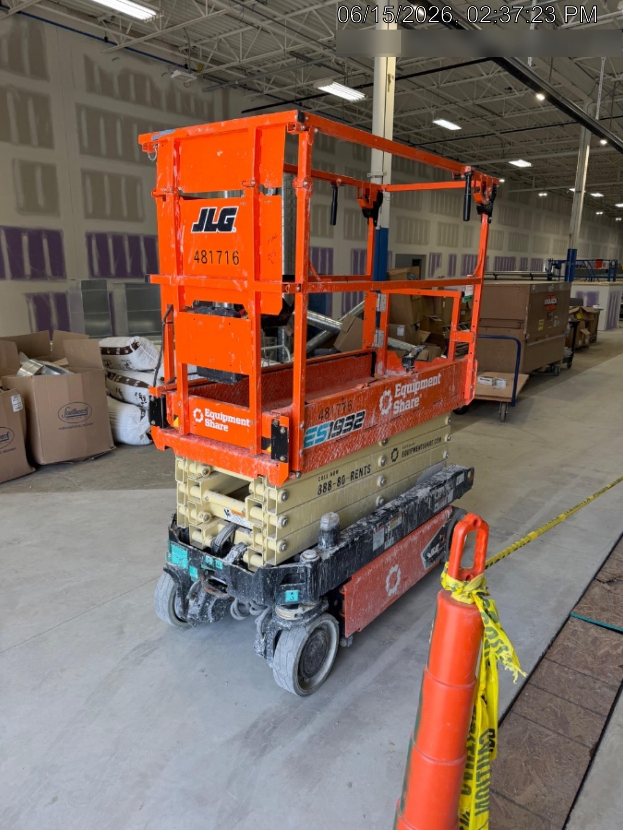 2022 JLG ES1932