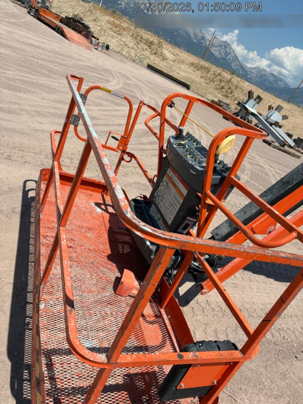 2023 JLG 660SJ