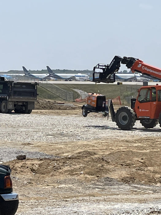 2021 Lincoln Electric Vantage 322 Vantage 322 Ready Pak 3 w/ Decals, ORANGE (includes trailer, cable rack, fender light kit) NO Telematics