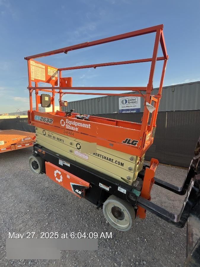2022 JLG ES2632
