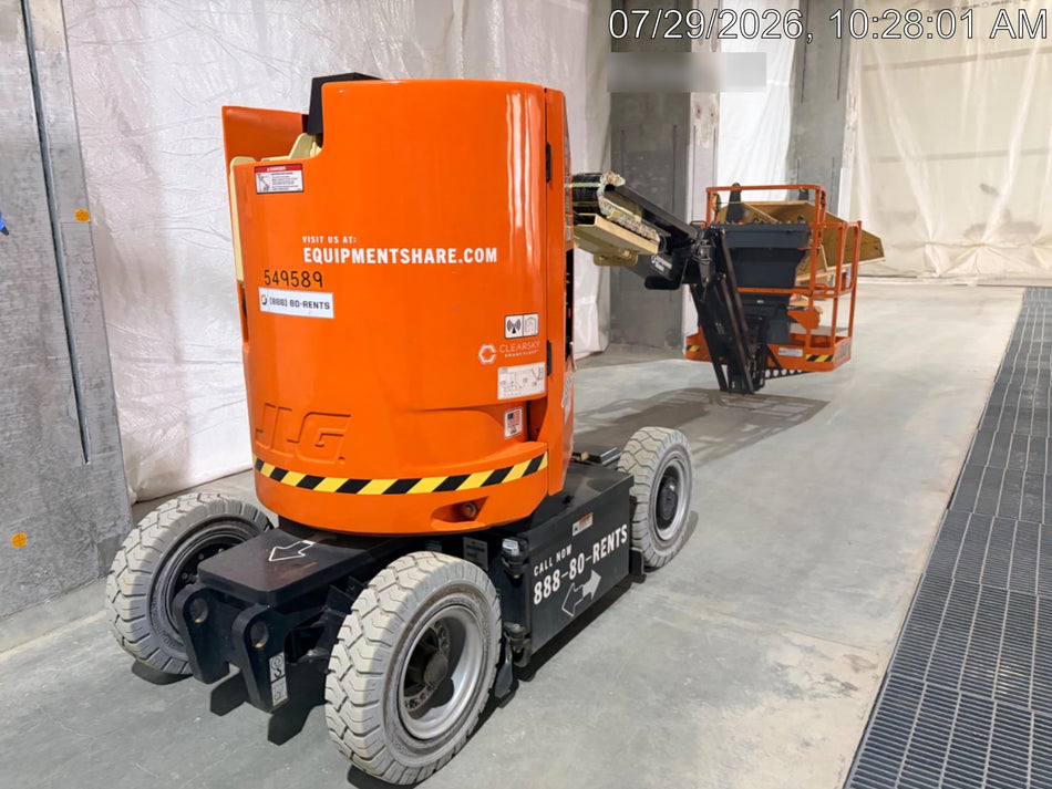 2025 JLG E300AJP