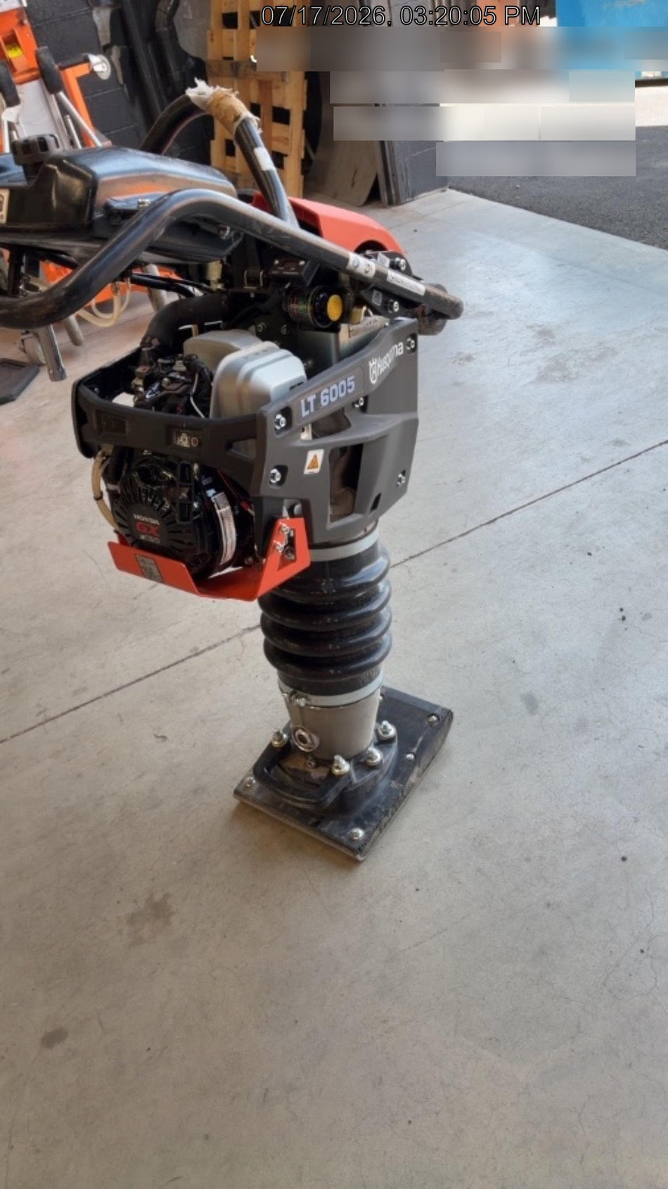 2025 HUSQVARNA LT6005