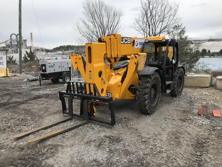 2019 JCB 510-56 Canopy, 74 HP, Solid Tires, STD Worklight, Beacon, Aux Hydraulics, Lifting Eye, Back up Alarm w/66" Carriage/60" Forks