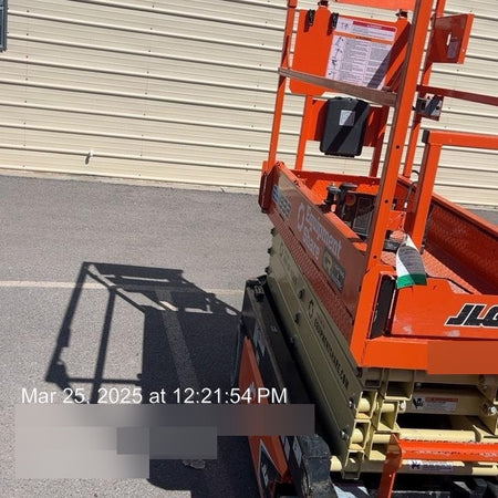 2022 JLG ES1932