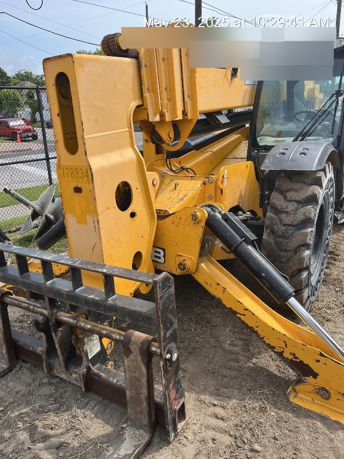 2021 JCB 510-56