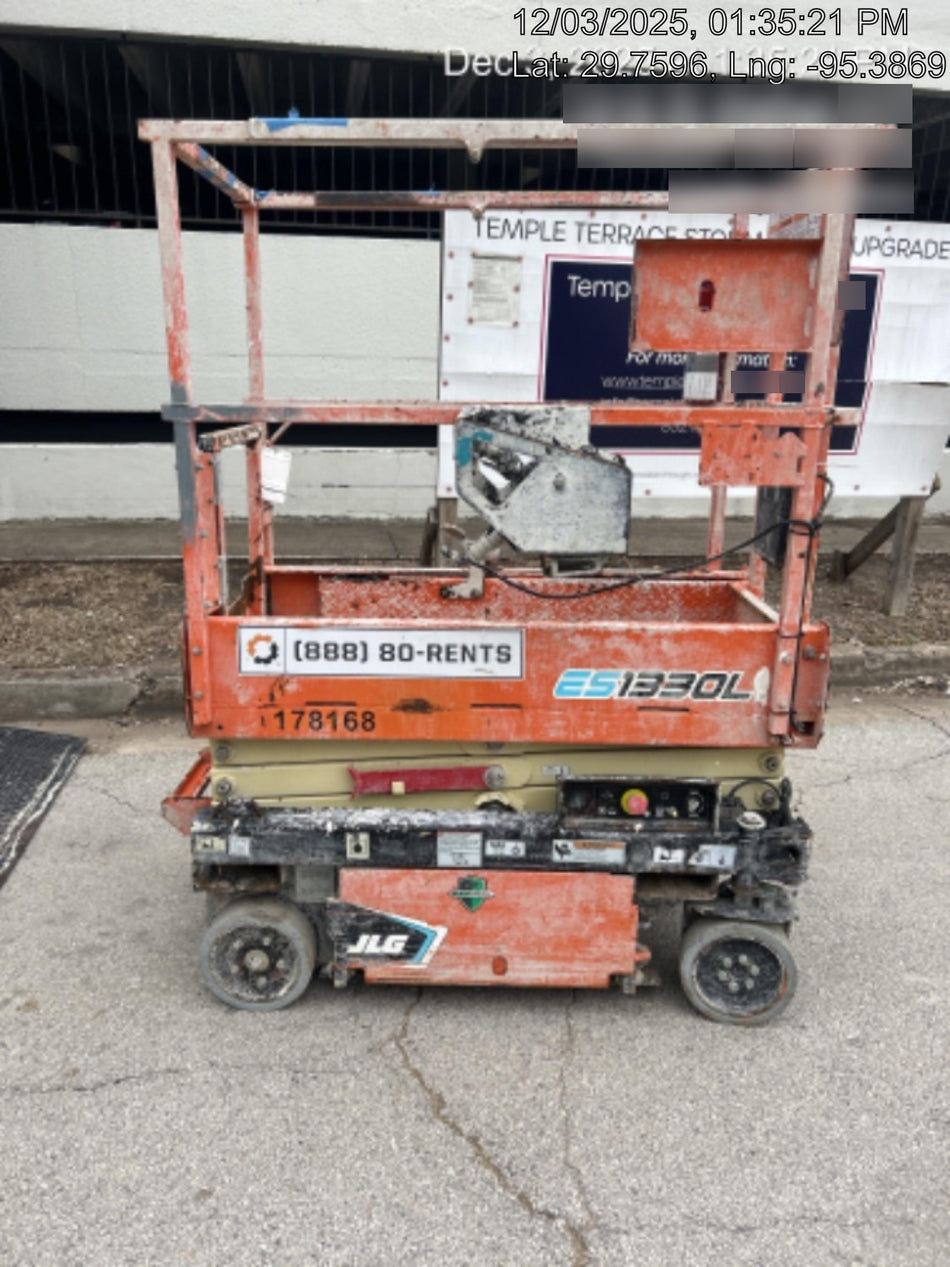 2021 JLG ES1330L