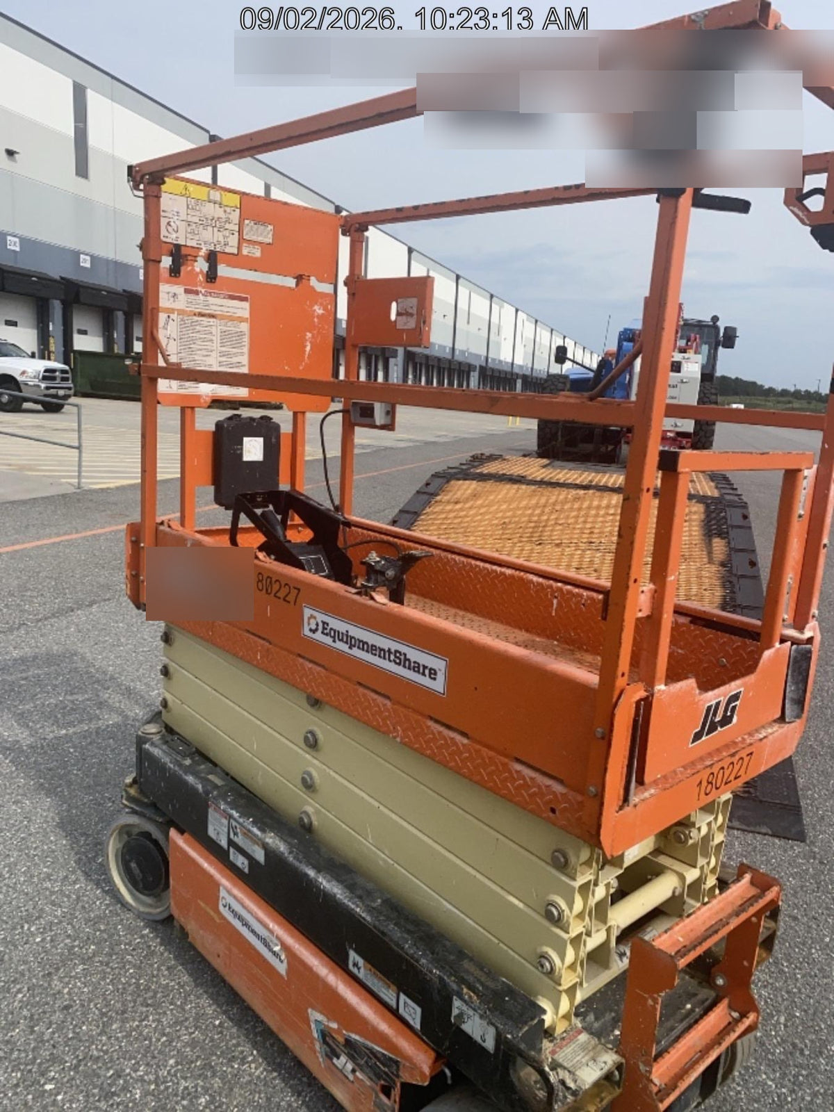 2021 JLG ES1932