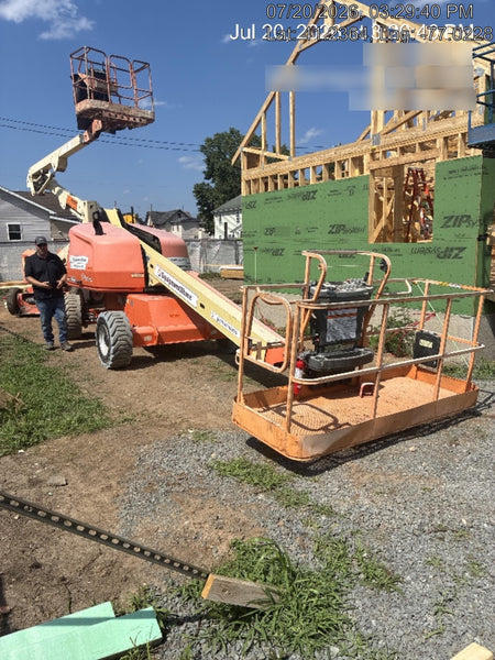 2021 JLG 400S