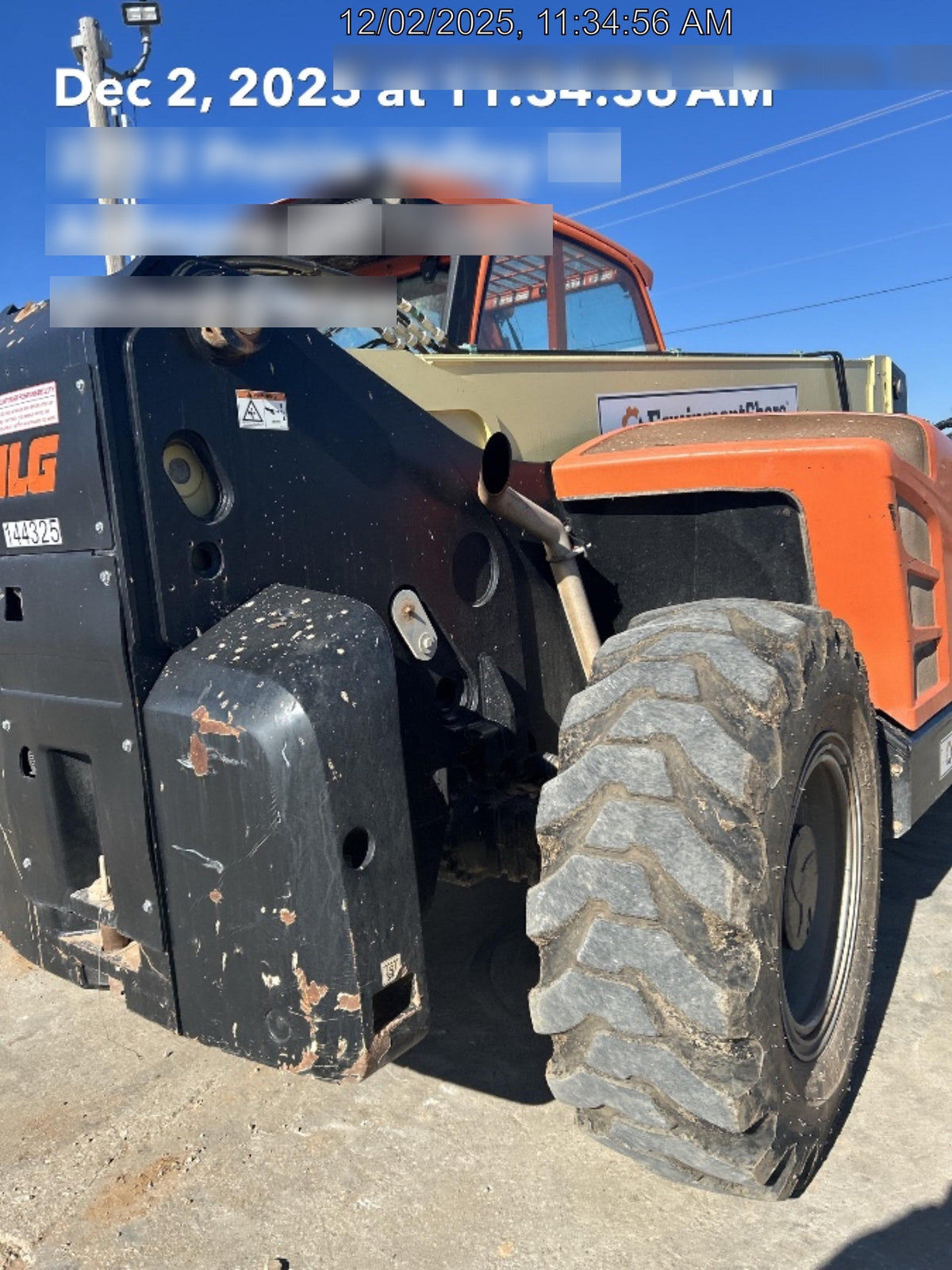 2021 JLG 1732