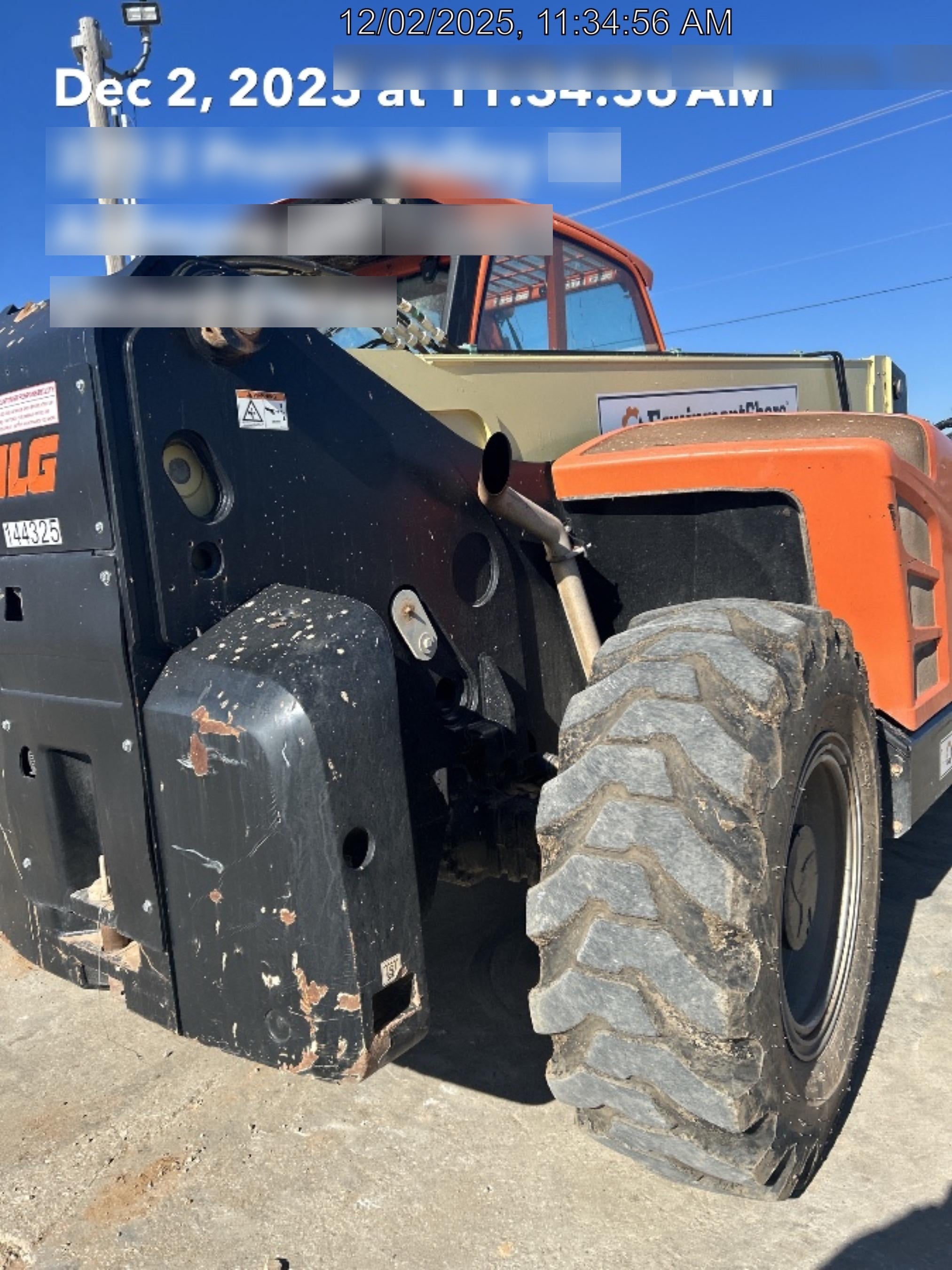 2021 JLG 1732
