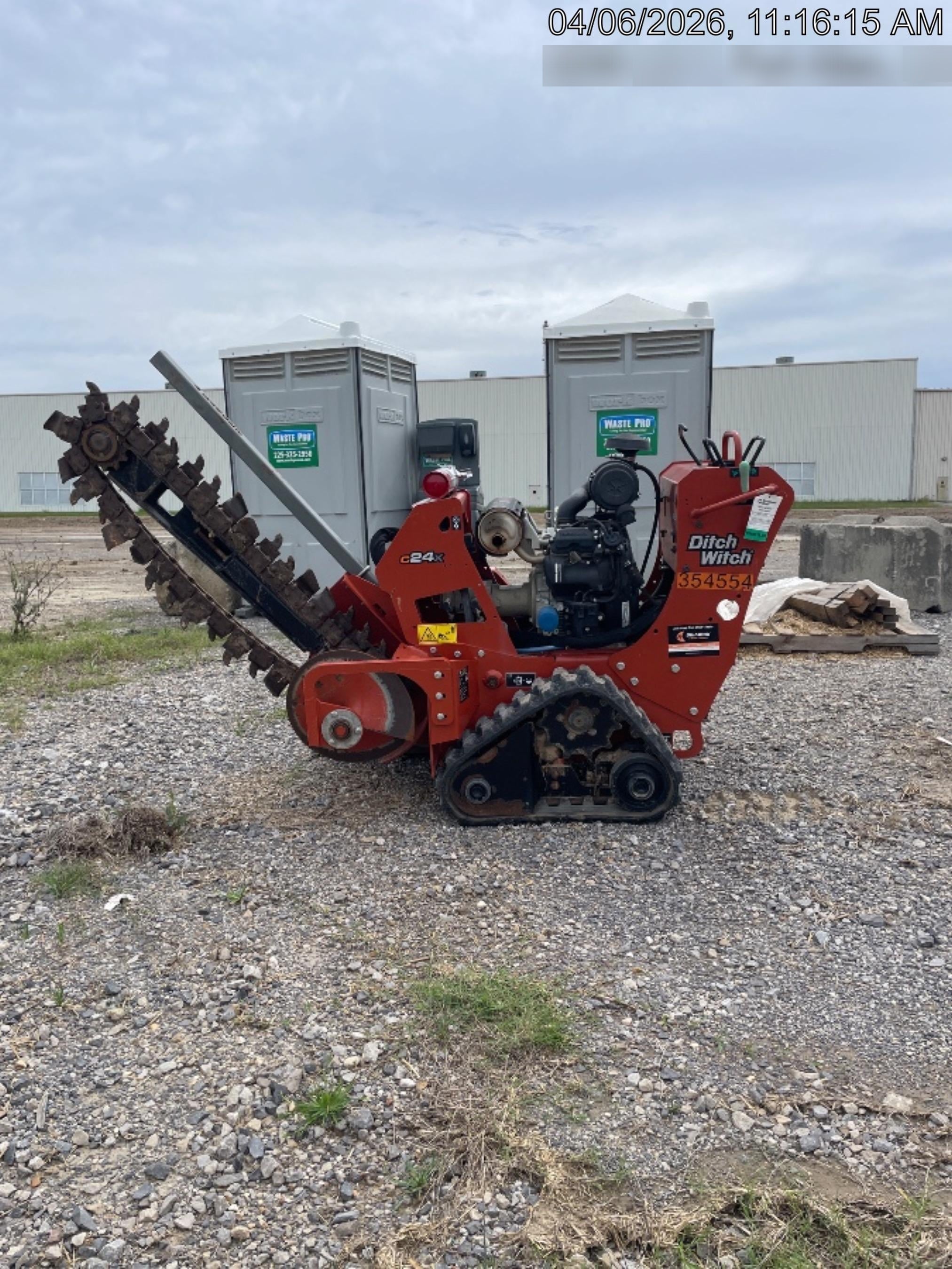 2023 DITCH WITCH C24XA