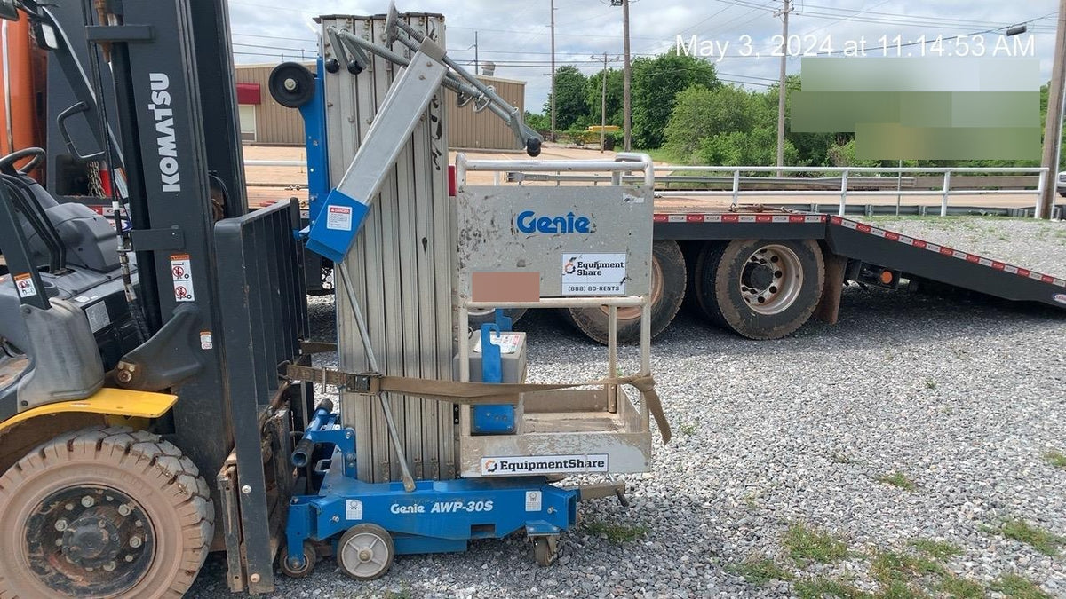 2018 GENIE AWP-30S