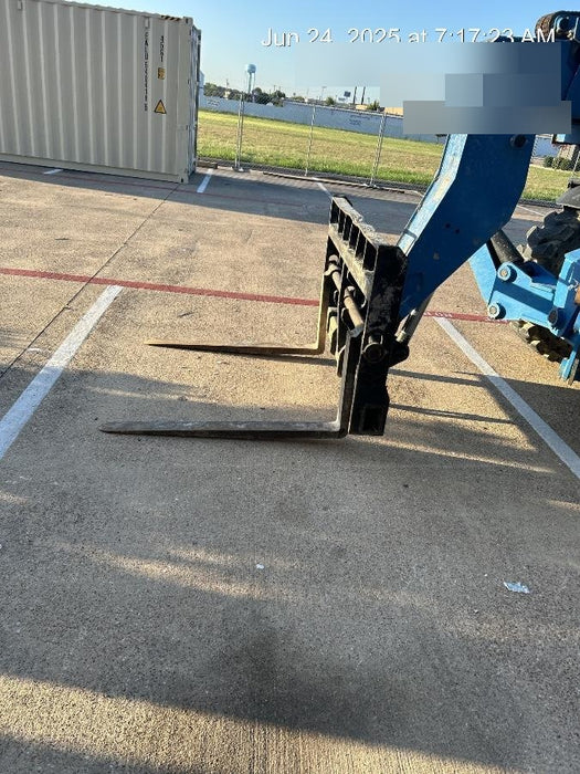 2019 Genie GTH-1056 Canopy, Solid RT Tires, LED Work Lights, Beacon 60" QA Carriage, 60" Forks