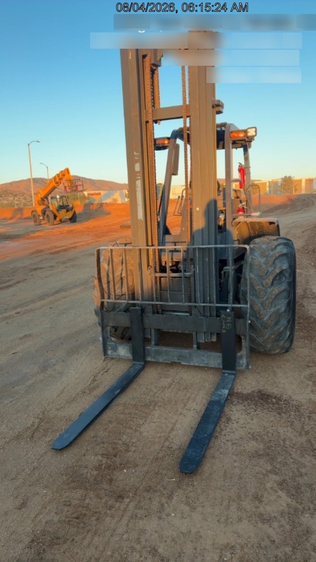 2023 CASE 588H