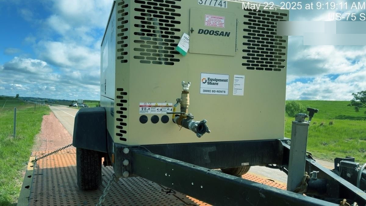 2023 DOOSAN P425/HP375WCU