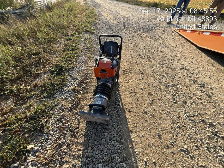 2024 HUSQVARNA LT6005