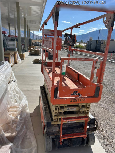 2022 JLG ES1932