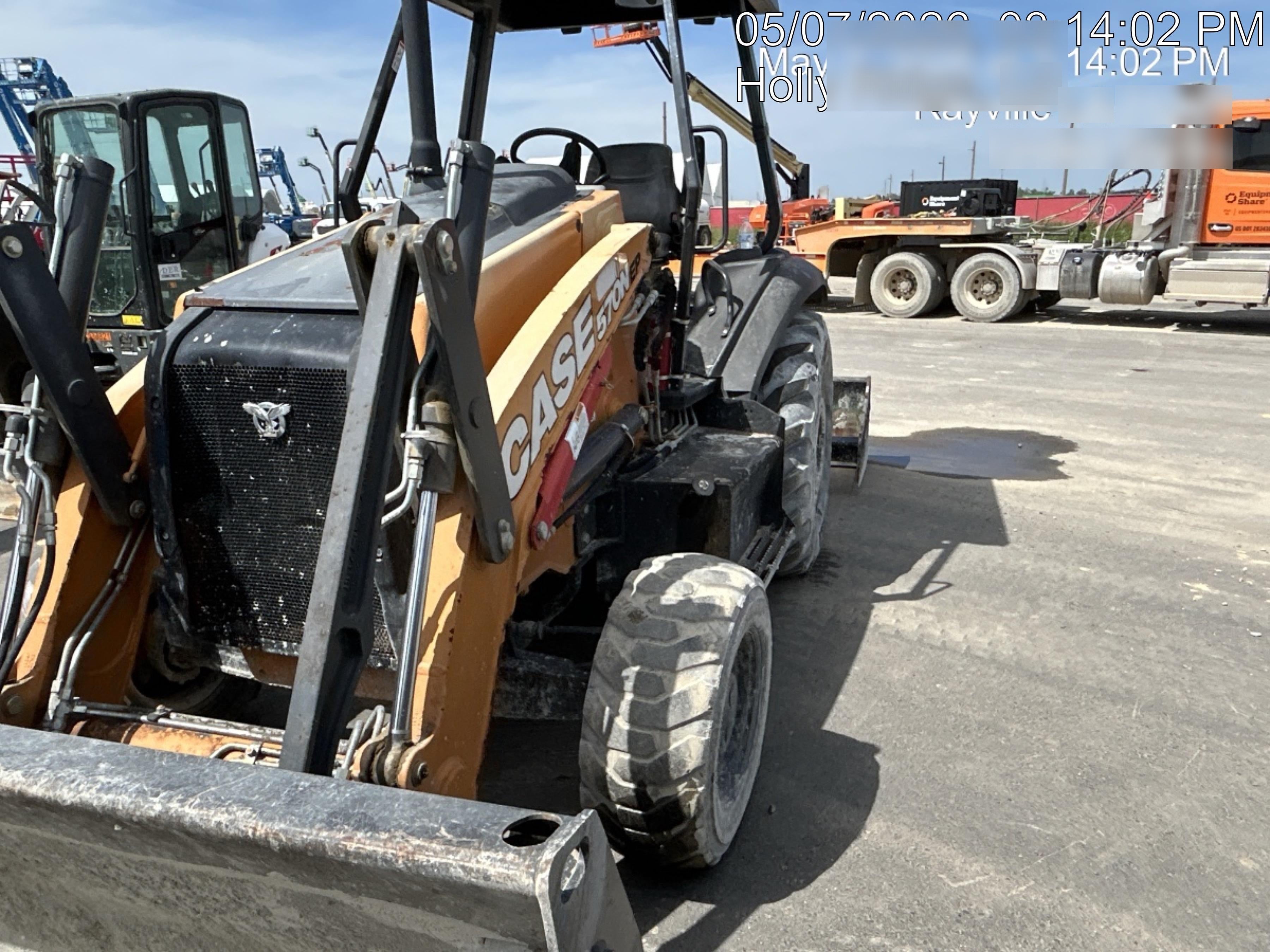 2022 CASE 570N EP