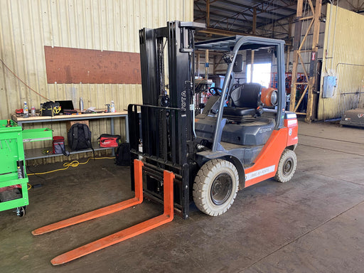 2022 TOYOTA 50-8FGU25