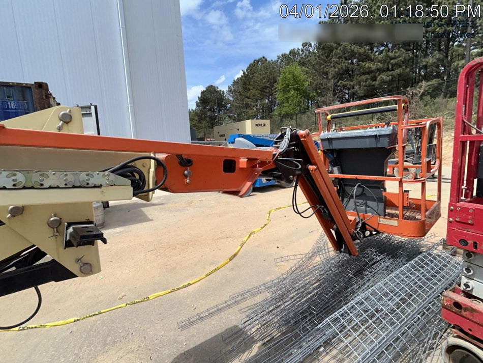 2019 JLG E400AJPN