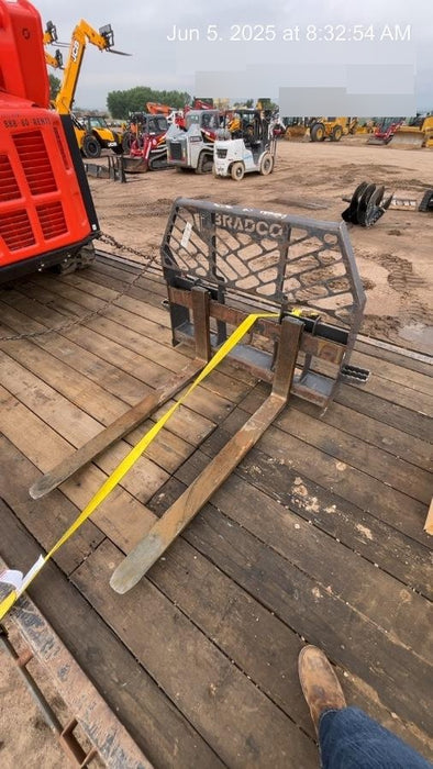 2019 PALADIN 48" Pallet Forks - Paladin