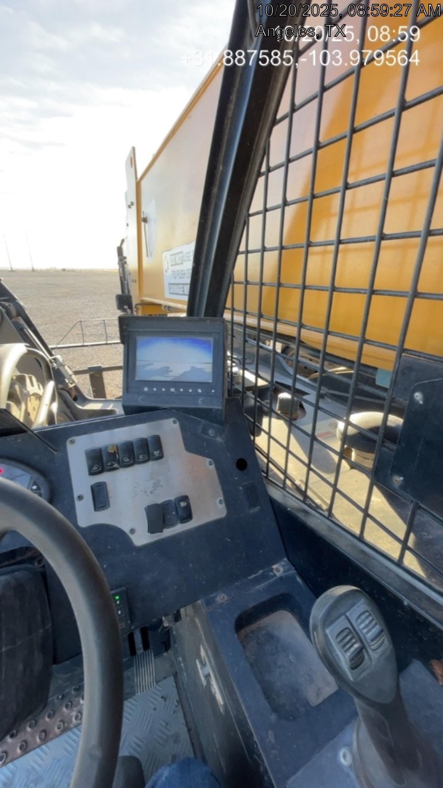 2021 SANY STH1056