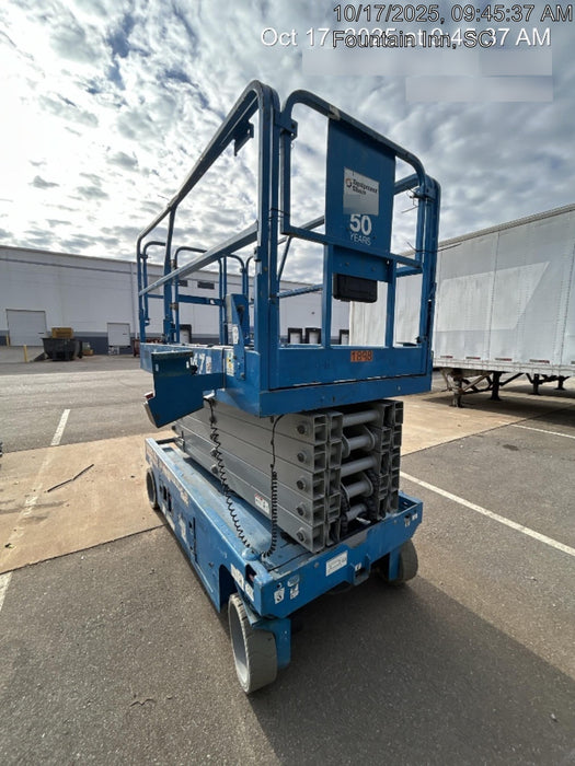 2016 Genie GS-4047 40' Electric Scissor Lift