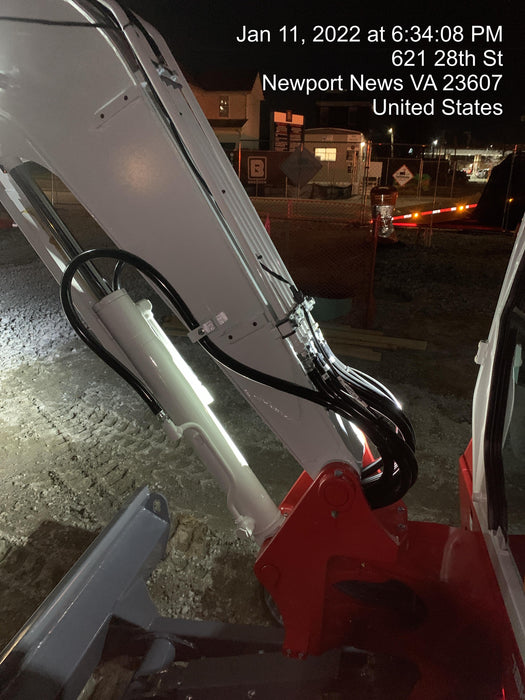 2021 TAKEUCHI TB235-2CR