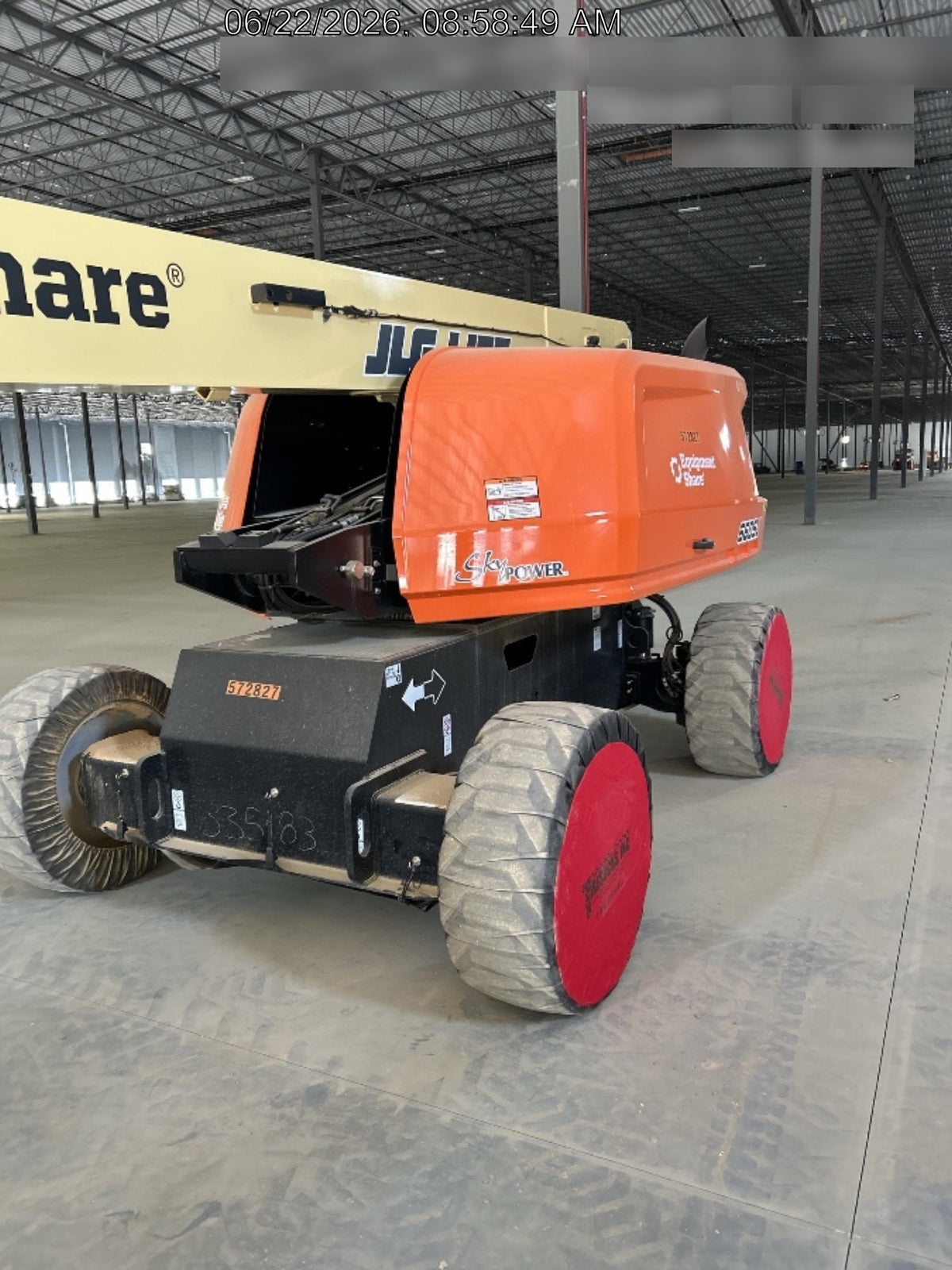 2025 JLG 660SJ