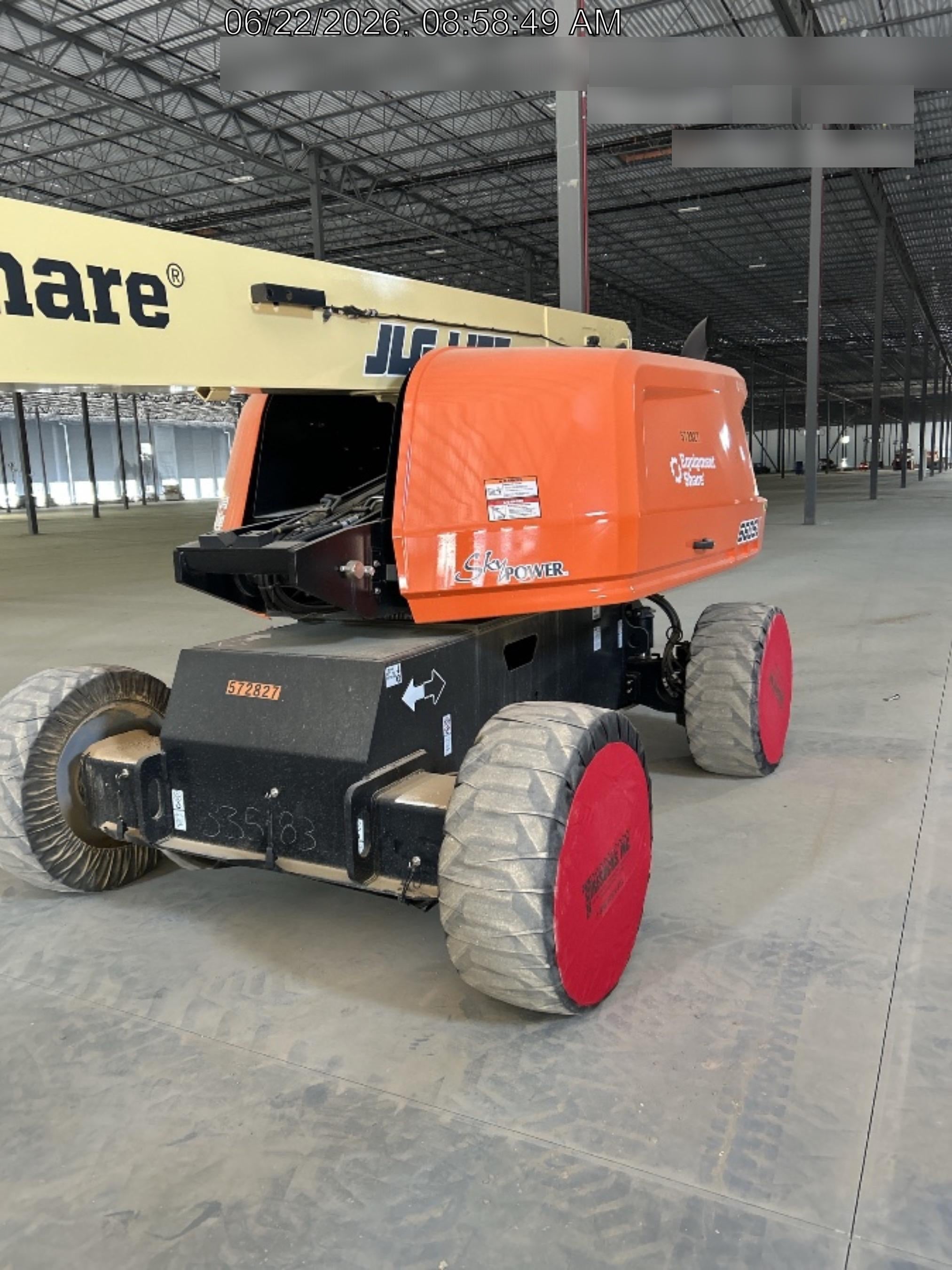2025 JLG 660SJ